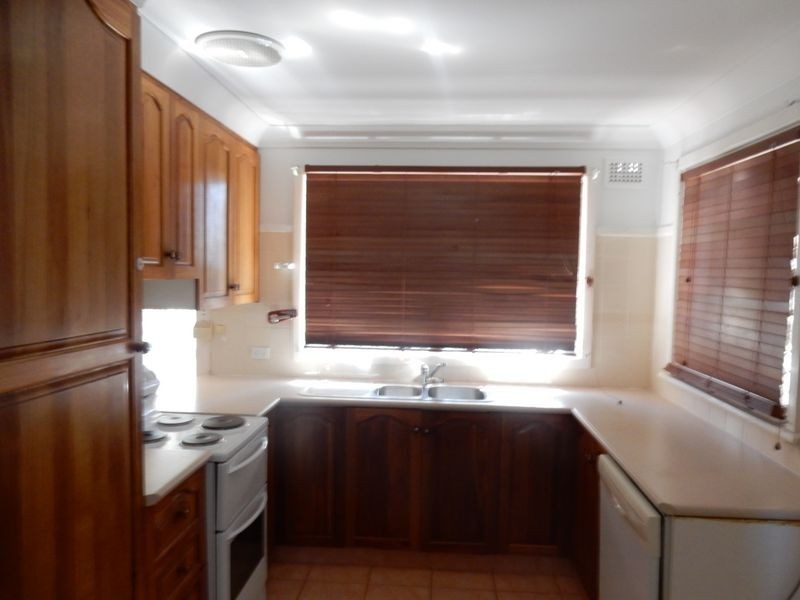 17 Clive Street, Inverell NSW 2360