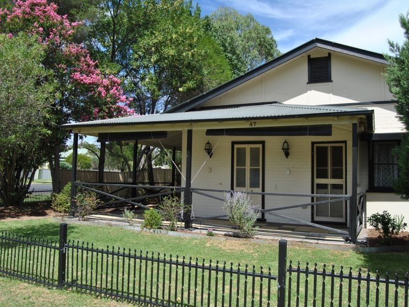 47 Rivers Street, Inverell NSW 2360