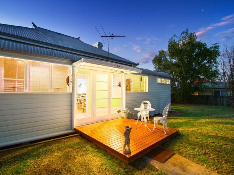 103 George Street, Inverell NSW 2360