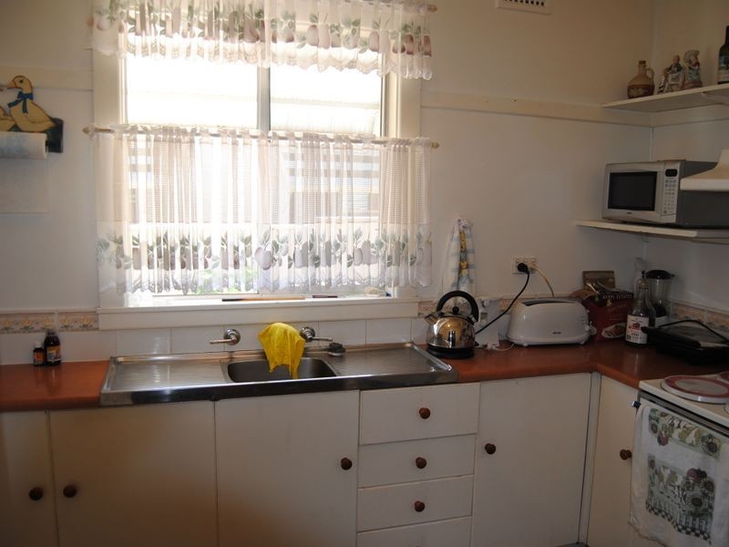 7 Bennett Street, Inverell NSW 2360