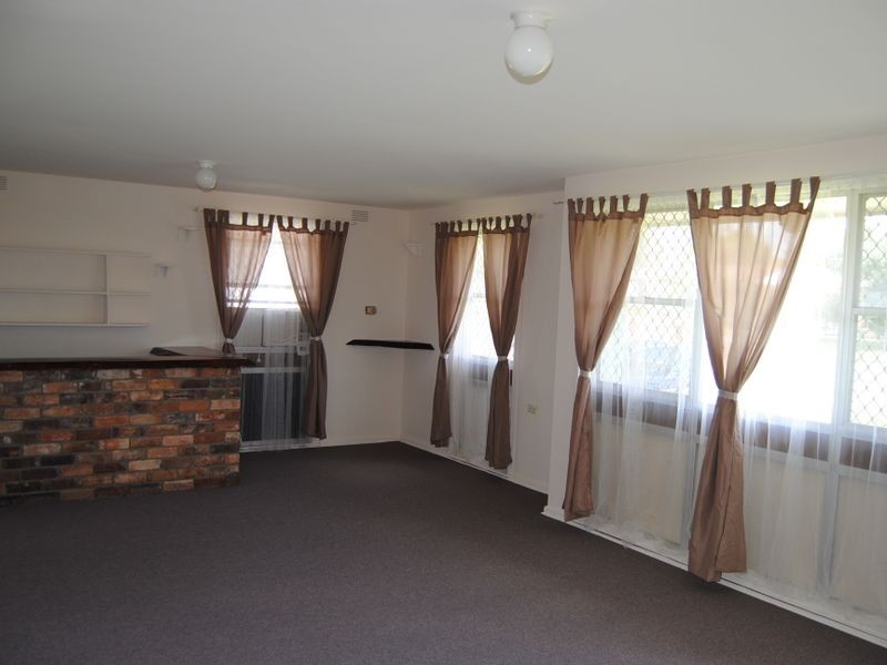 35 Eugene Street, Inverell NSW 2360