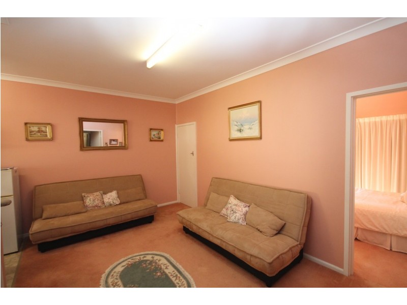 2 Herbert Street, Inverell NSW 2360