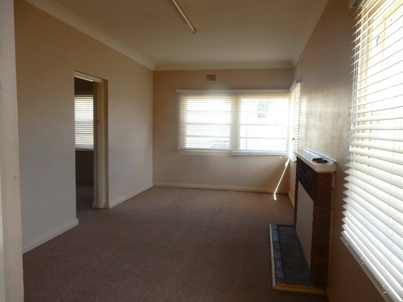 1/3 Evans Street, Inverell NSW 2360