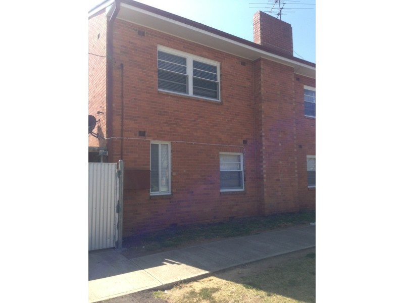 1/3 Evans Street, Inverell NSW 2360