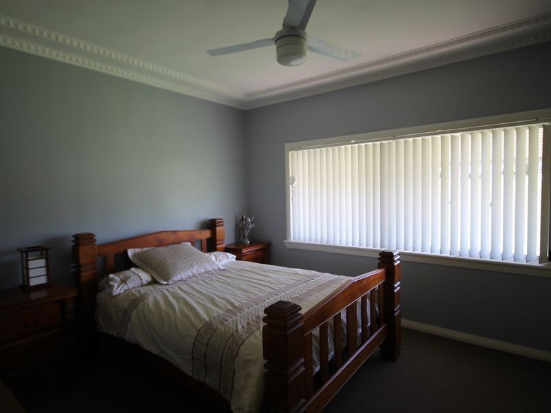 4 Gordon Street, Inverell NSW 2360