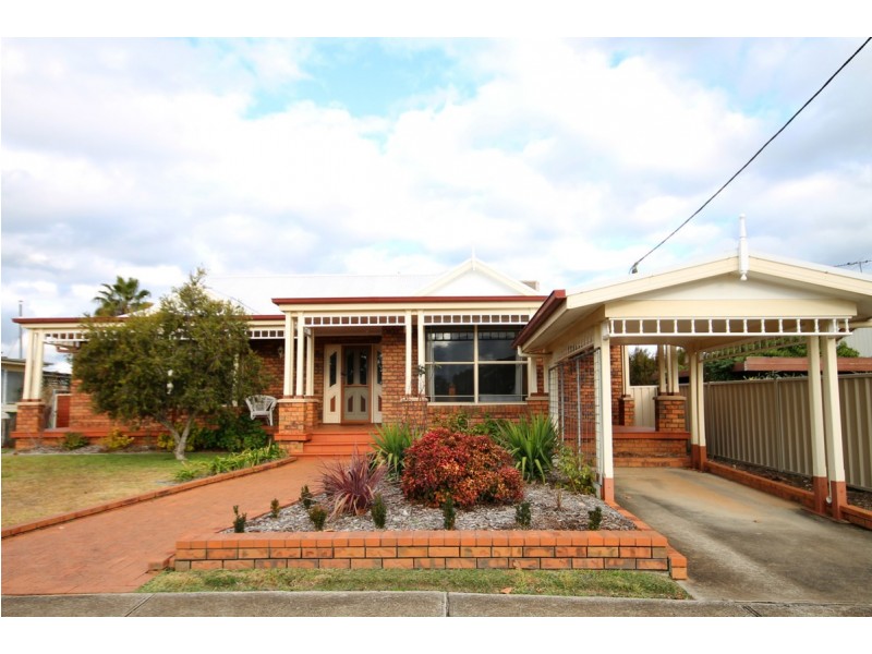 17 Granville Street, Inverell NSW 2360