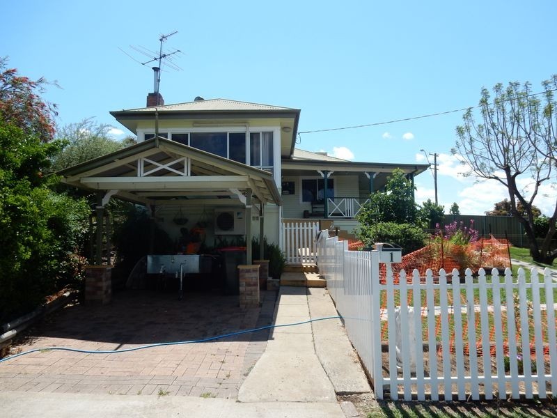 1 Gordon Street, Inverell NSW 2360