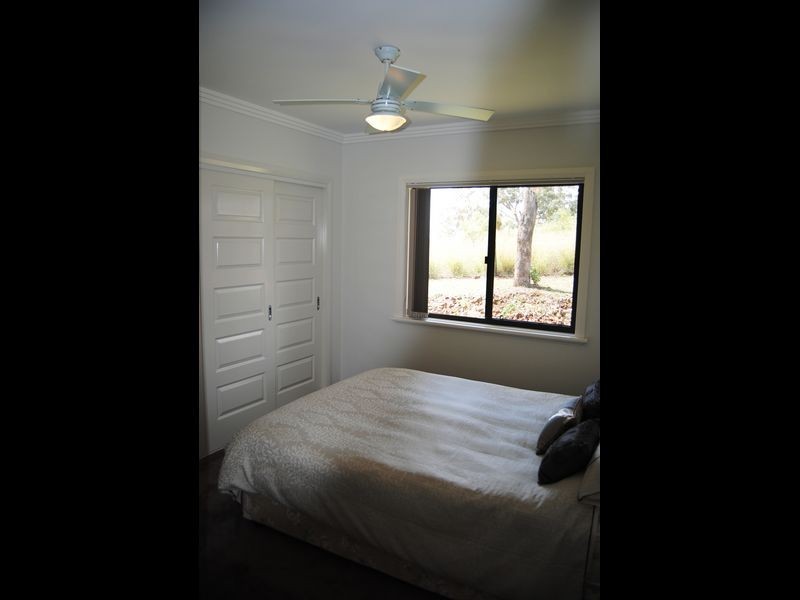 70 Caloola Drive, Inverell NSW 2360