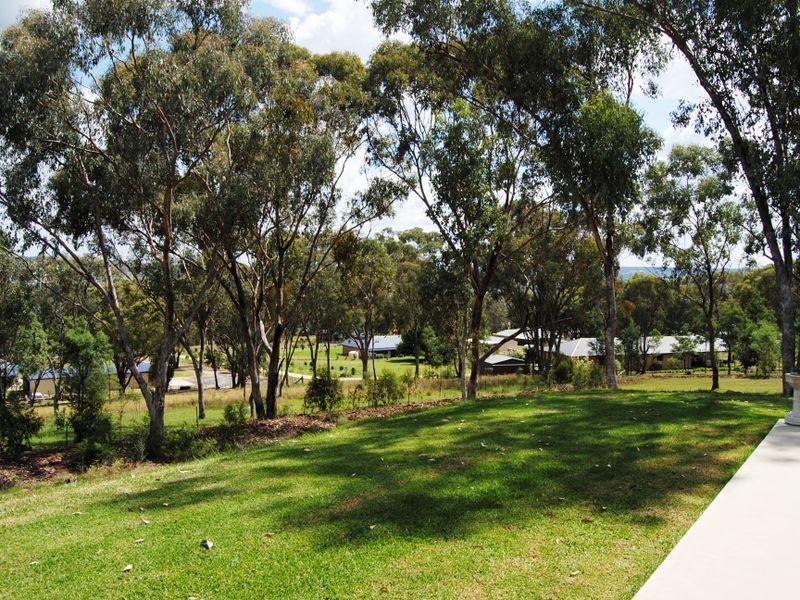 70 Caloola Drive, Inverell NSW 2360