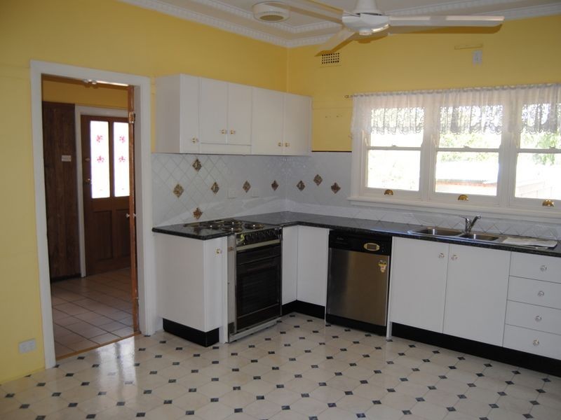 53 Brae Street, Inverell NSW 2360