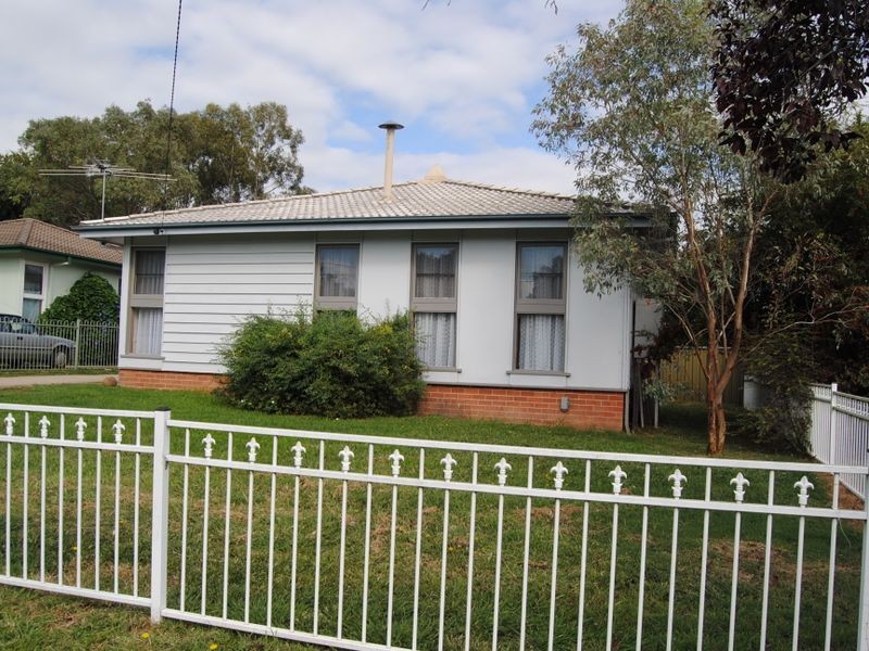 11 Oxley Place, Inverell NSW 2360