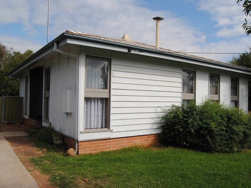 11 Oxley Place, Inverell NSW 2360