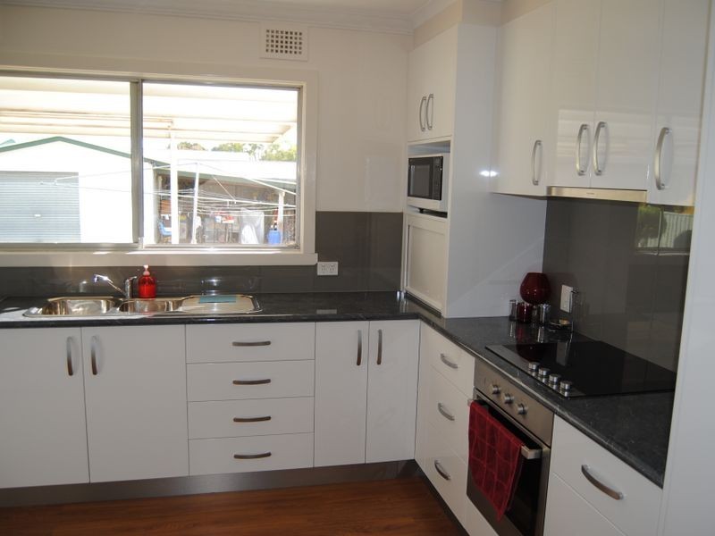 111 Mansfield Street, Inverell NSW 2360