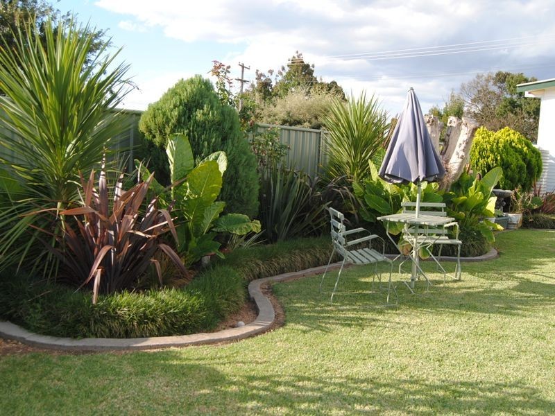 111 Mansfield Street, Inverell NSW 2360