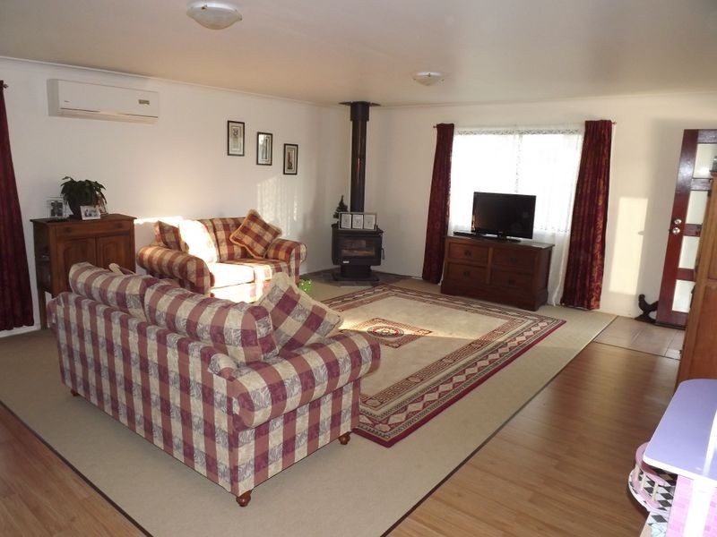 29 Gleno Street, Inverell NSW 2360