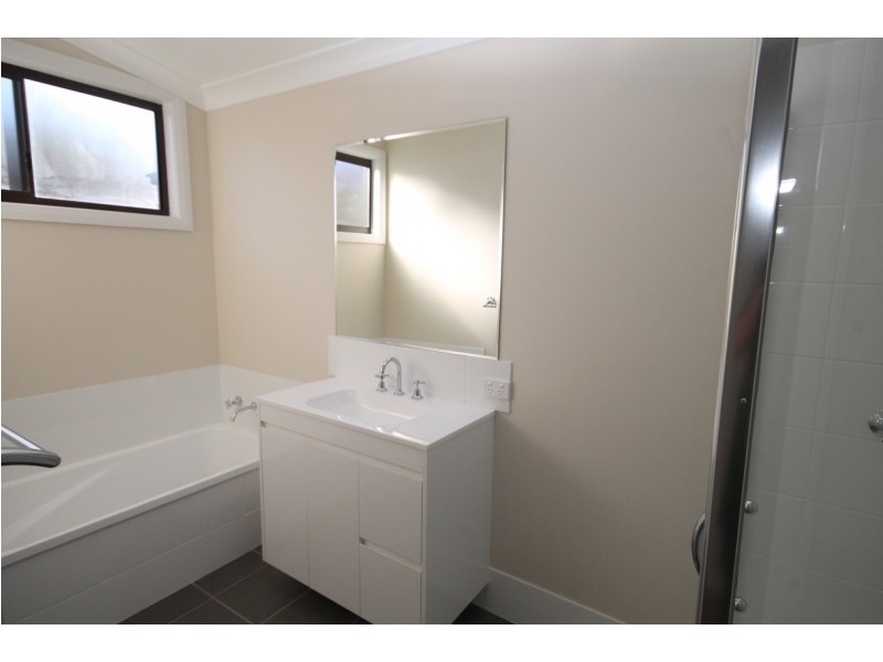 126 Brae Street, Inverell NSW 2360