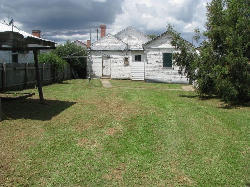 33 Albury Street, Ashford NSW 2361