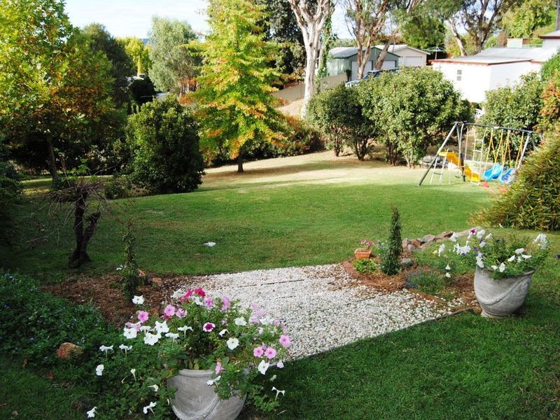 21 George Street, Inverell NSW 2360