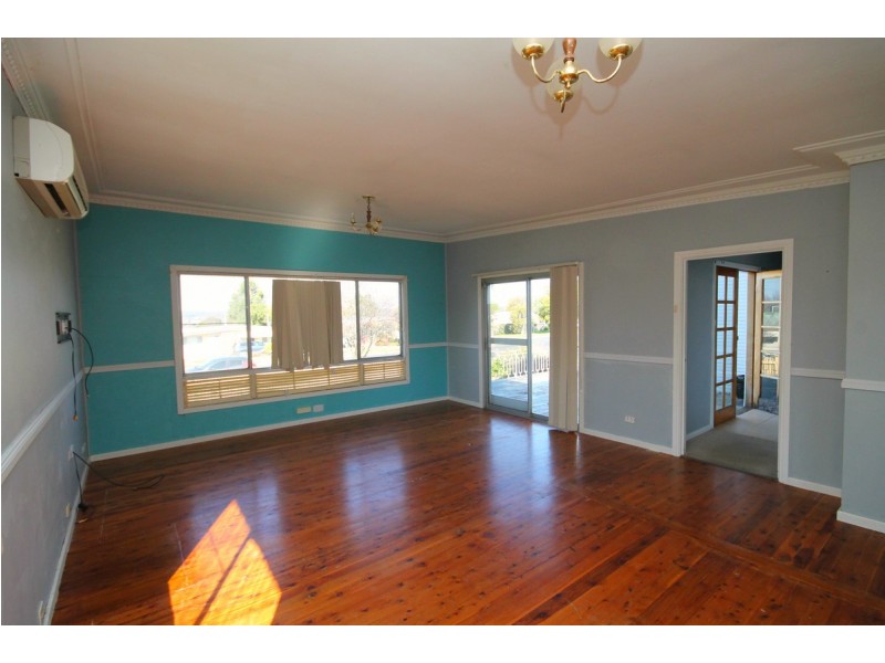 6 Bertha Street, Inverell NSW 2360