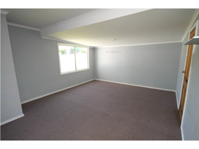 6 Bertha Street, Inverell NSW 2360