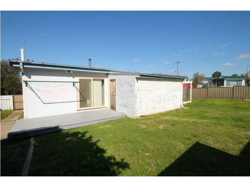 6 Bertha Street, Inverell NSW 2360