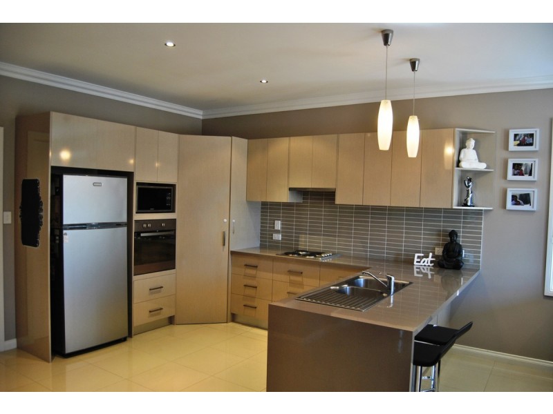 16 Bennett Street, Inverell NSW 2360