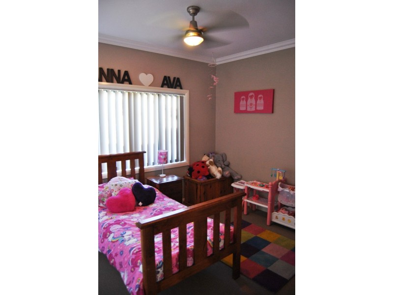 16 Bennett Street, Inverell NSW 2360