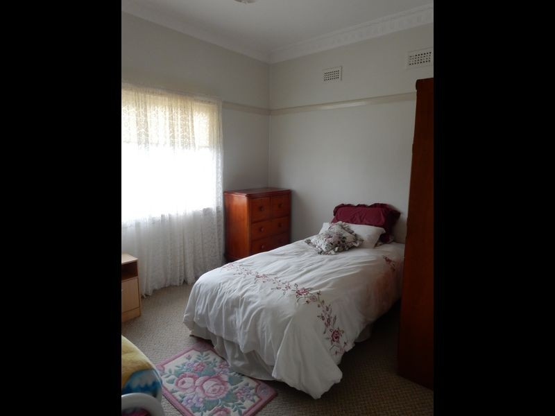 9 Mitchell Crescent, Inverell NSW 2360