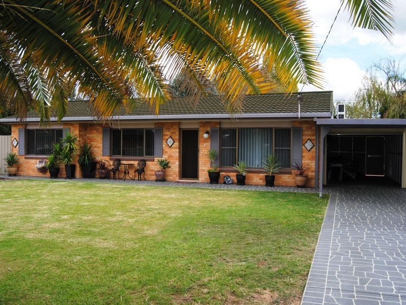 6 Coggan Place, Inverell NSW 2360