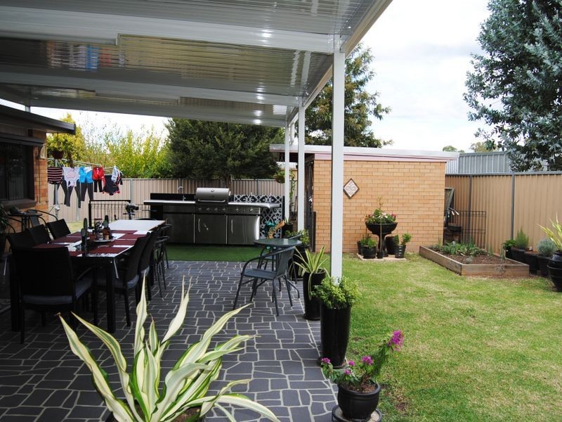 6 Coggan Place, Inverell NSW 2360