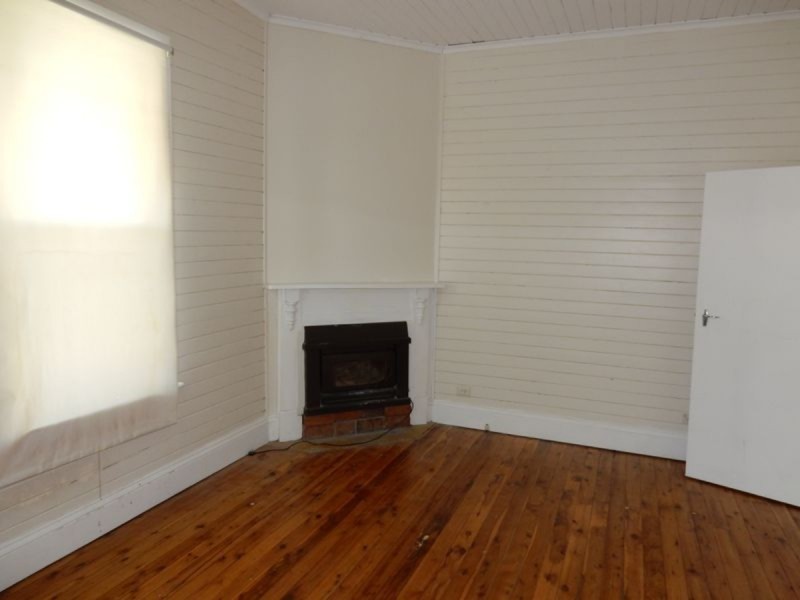 32 Urabatta Street, Inverell NSW 2360