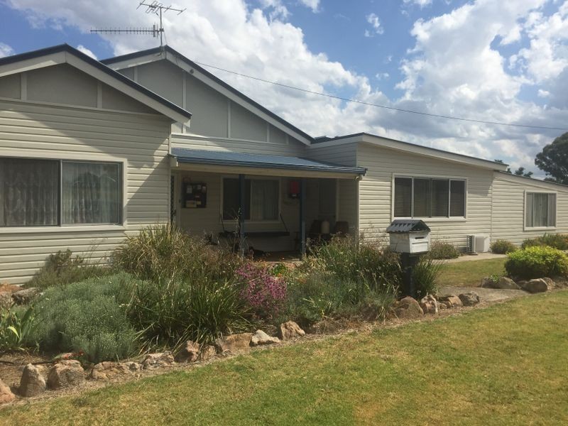 4 Burnett Street, Bundarra NSW 2359