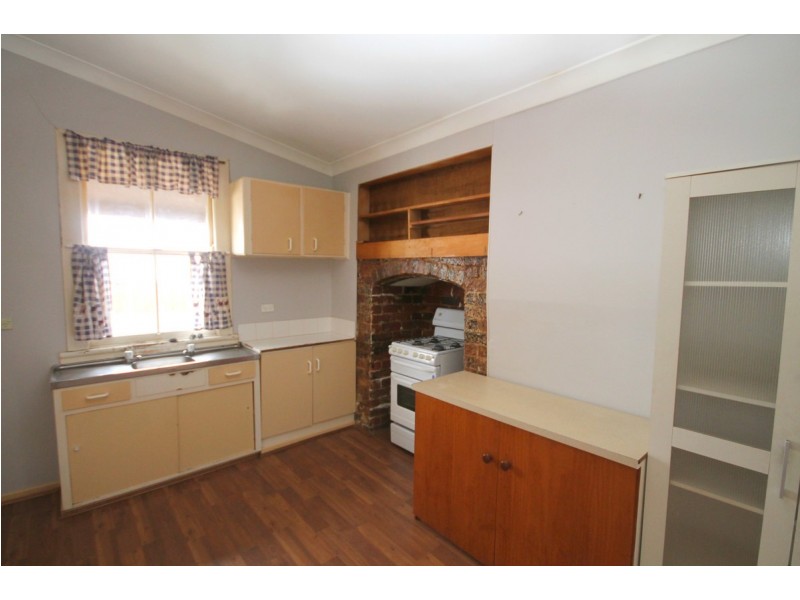 60 Henderson Street, Inverell NSW 2360