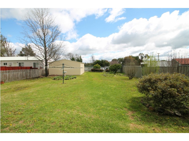60 Henderson Street, Inverell NSW 2360