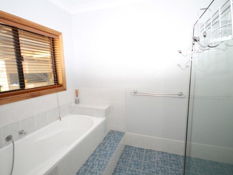 58 Fernhill Road, Inverell NSW 2360