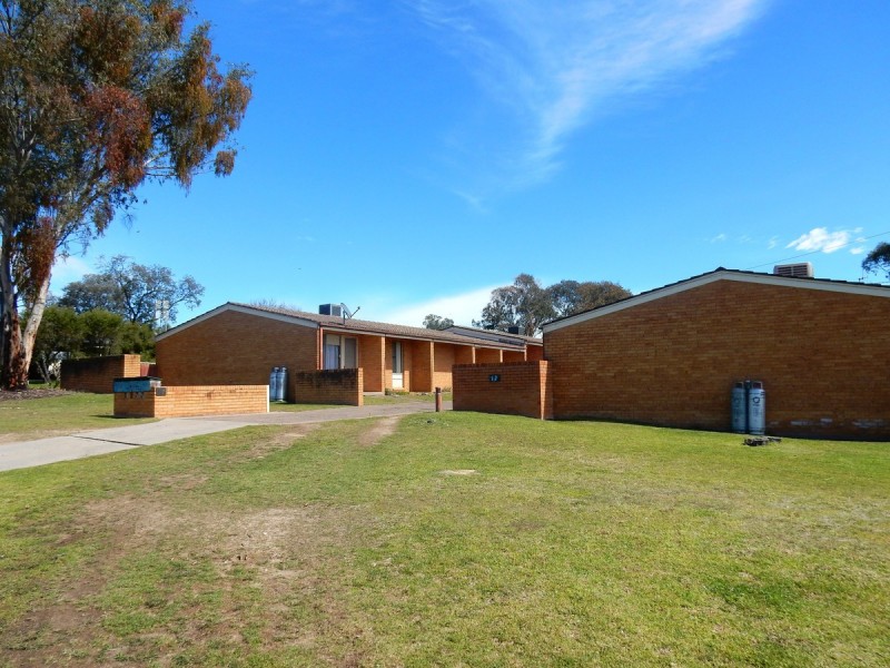 Units 1-4/17 Frome Street, Inverell NSW 2360