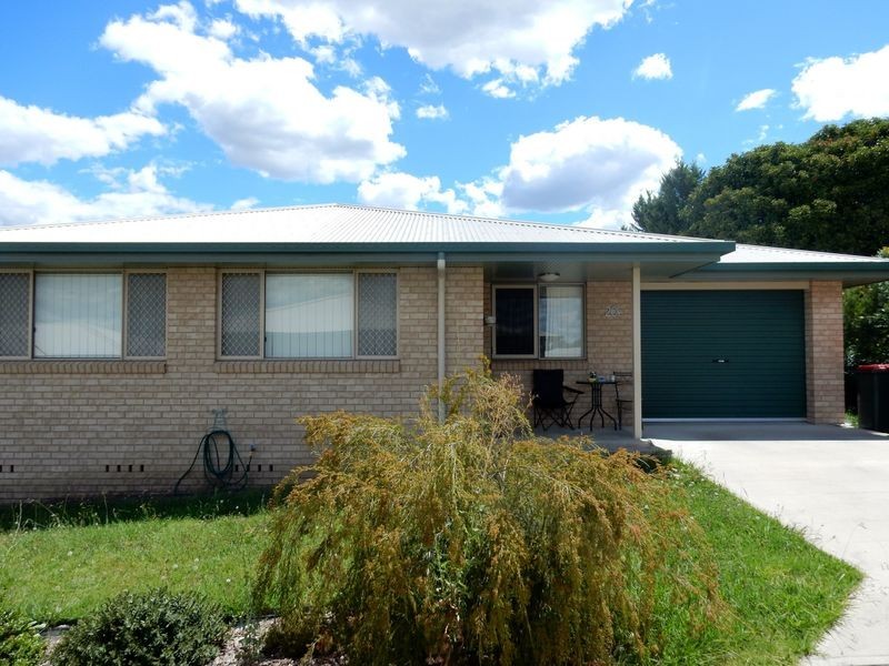 20B Brownleigh Vale Drive, Inverell NSW 2360