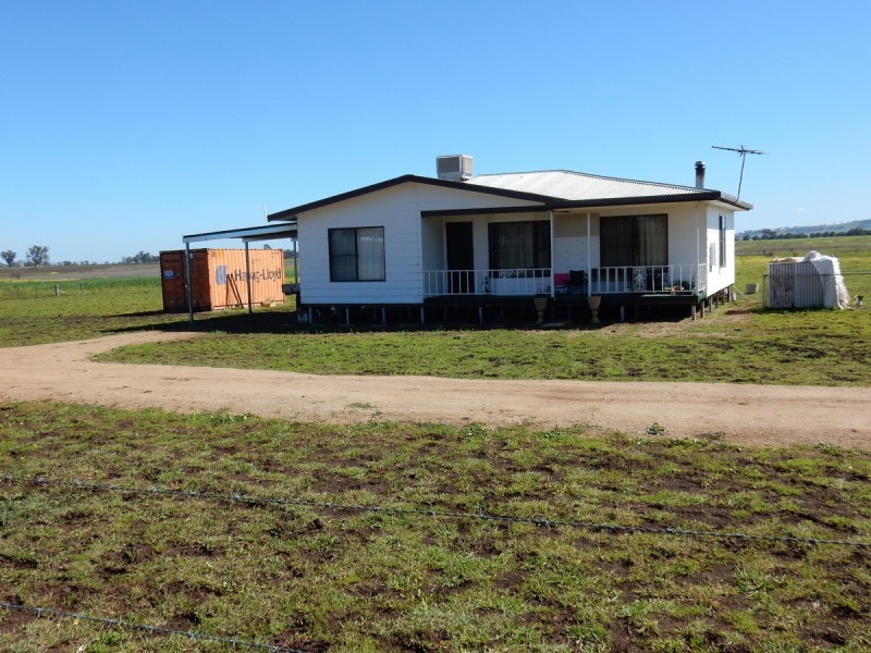 27 Gleno Street, Inverell NSW 2360