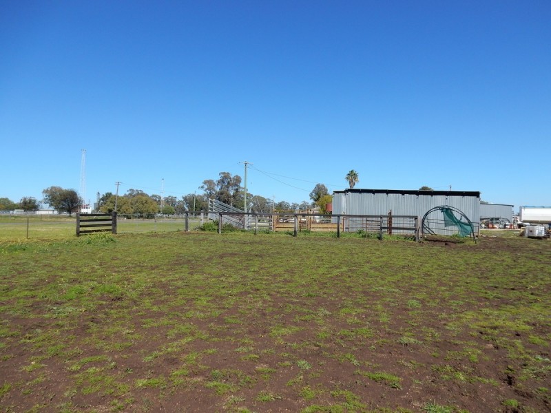 27 Gleno Street, Inverell NSW 2360