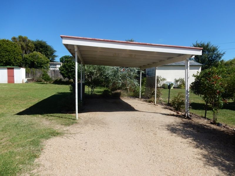 1 Froude Street, Inverell NSW 2360