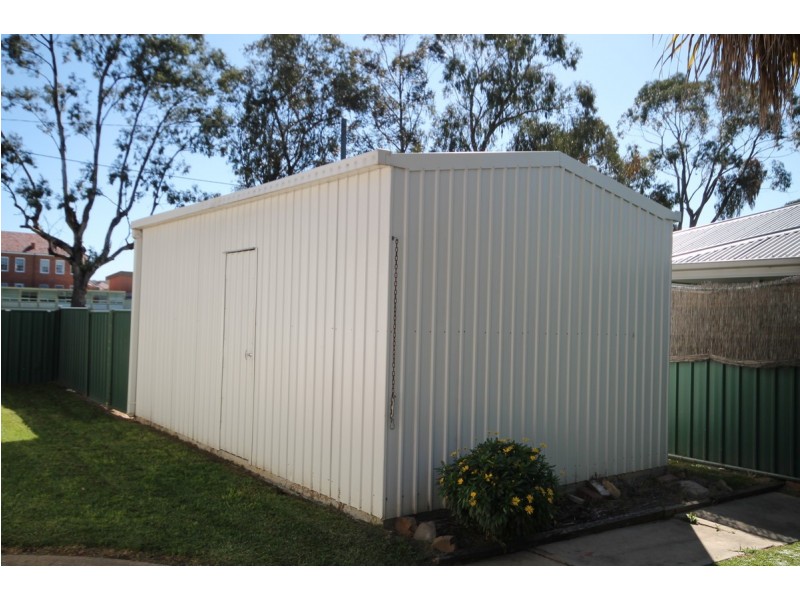 94 Brae Street, Inverell NSW 2360