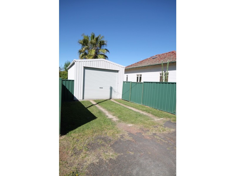 94 Brae Street, Inverell NSW 2360