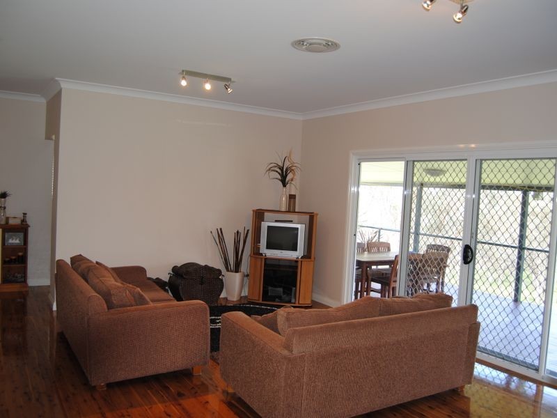 56 Clancys Drive, Inverell NSW 2360