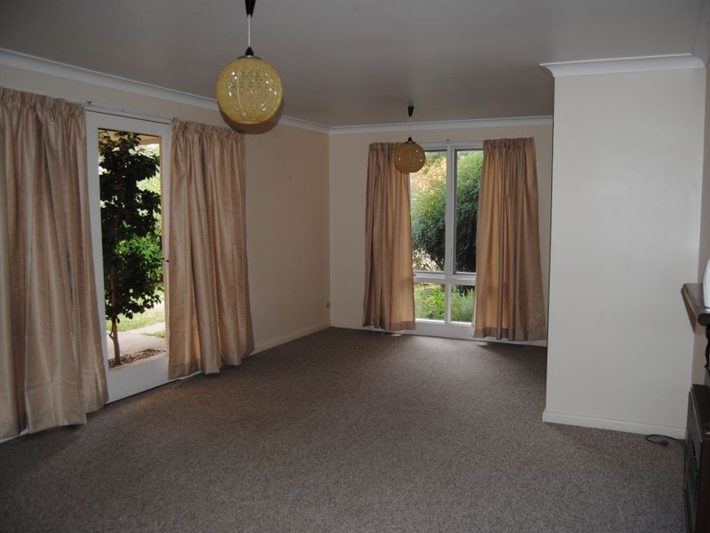 61 Brae Street, Inverell NSW 2360