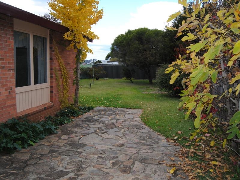 61 Brae Street, Inverell NSW 2360