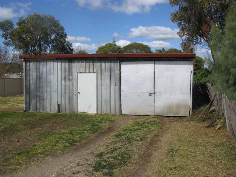 99 George Street, Inverell NSW 2360