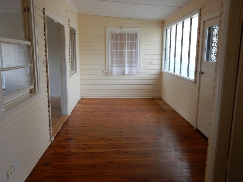 36 Butler Street, Inverell NSW 2360