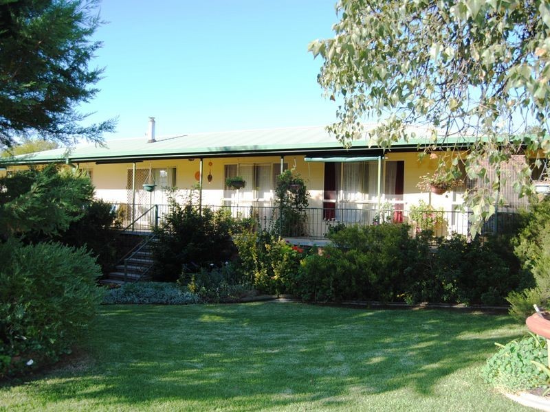 1 Swan Street, Inverell NSW 2360