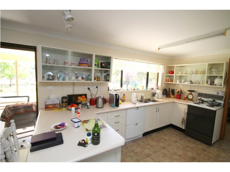 40 Park Street, Gilgai NSW 2360