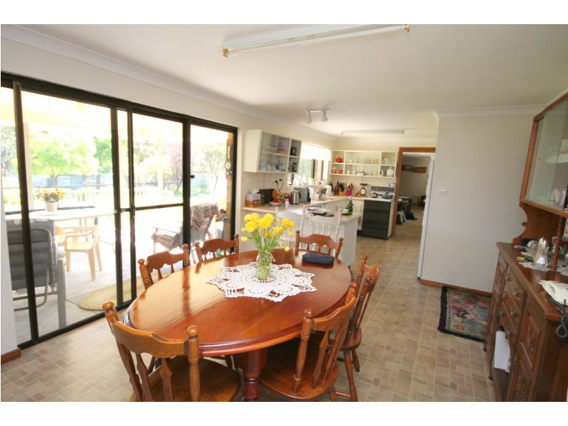 40 Park Street, Gilgai NSW 2360